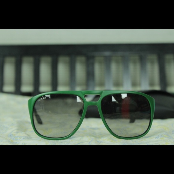 Gucci Sunglasses - Picture 4 of 4